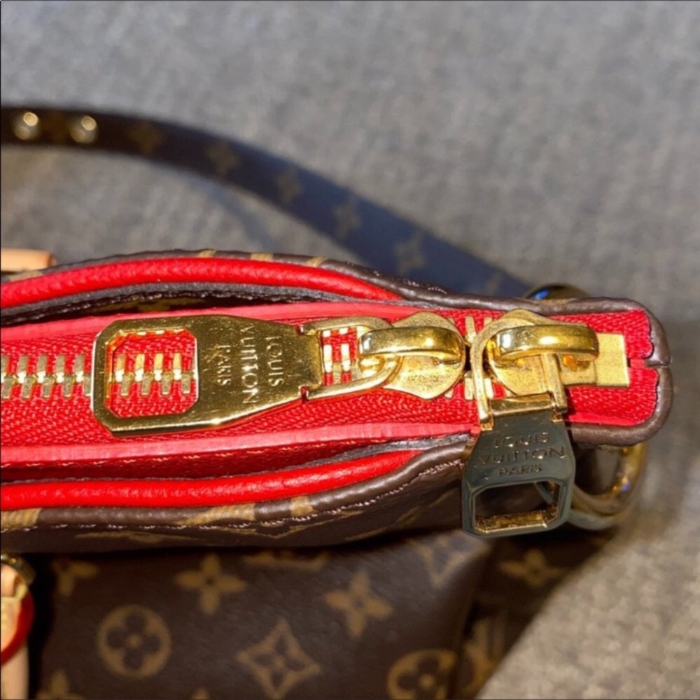 ๐ LIKE NEW ๐ W/ RECEIPT LOUIS VUITTON PALLAS ZIPPER BAG - Picture 13 of 16